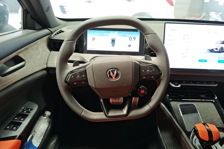 Used CHANGAN UNI-V 2025 Model Third-Generation 2.0T Dynamic Edition Steering Wheel