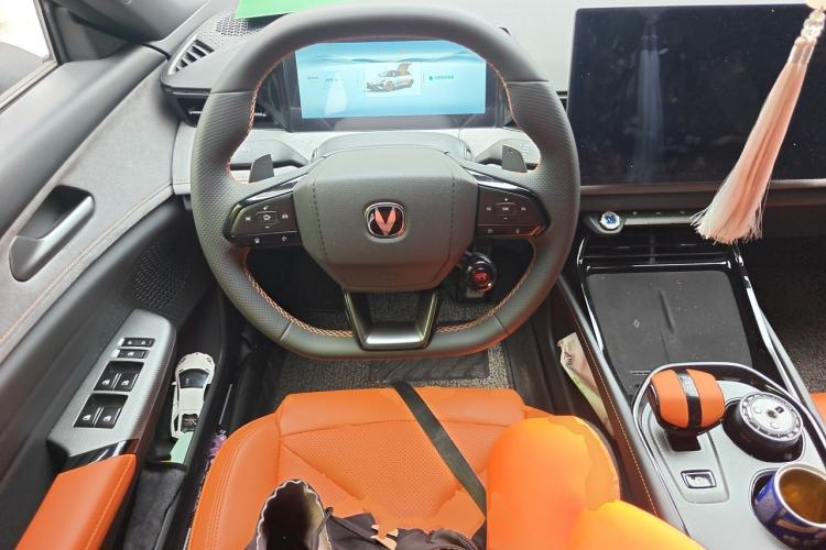 Used CHANGAN UNI-V 2025 Model Third-Generation 1.5T 500Bar Prestige Sports Edition Steering Wheel