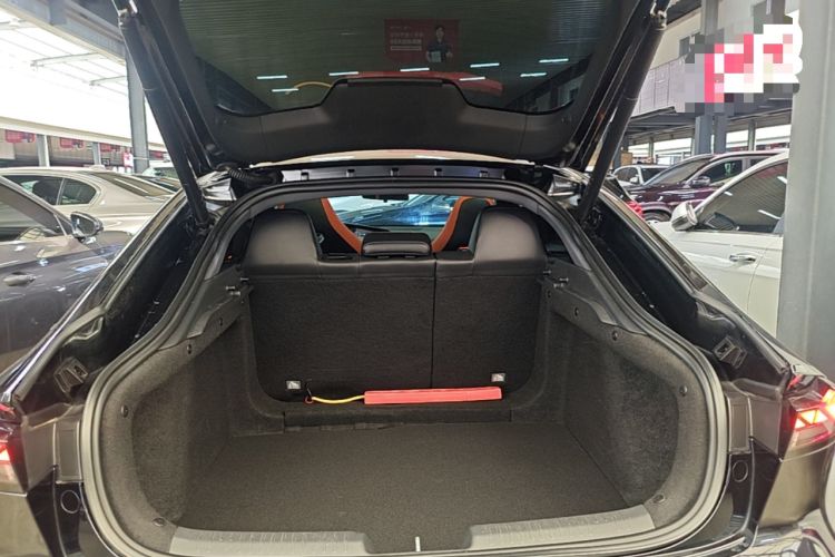 Used CHANGAN UNI-V 2025 1.5T 500Bar Prestige Sporty Version Trunk
