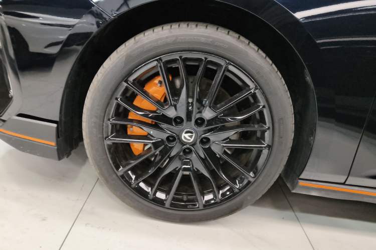 Used CHANGAN UNI-V 2025 Model Third-Generation 2.0T Dynamic Edition Exterior 7