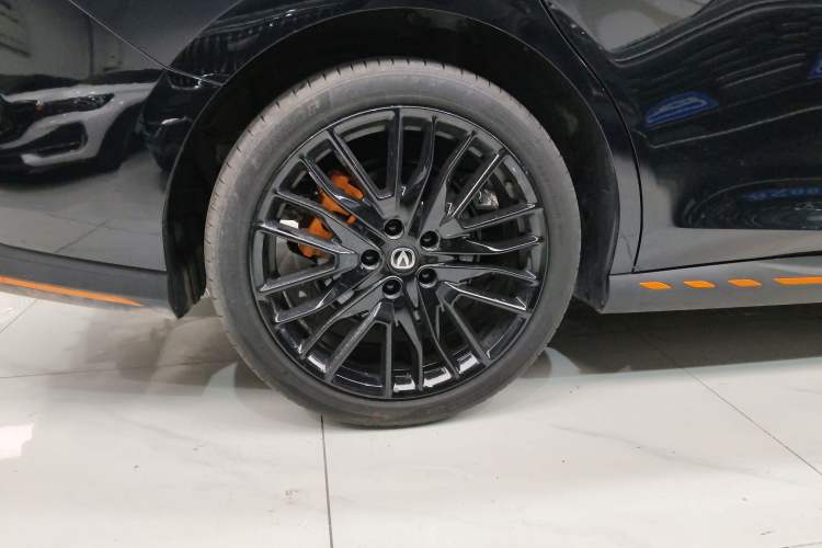 Used CHANGAN UNI-V 2025 Model Third-Generation 2.0T Dynamic Edition Exterior 8