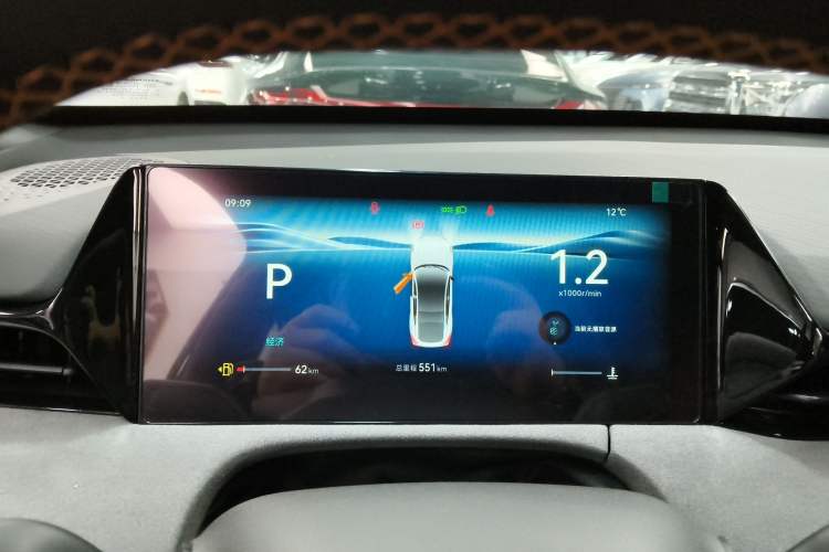 Used CHANGAN UNI-V 2025 Model Third-Generation 2.0T Dynamic Edition Instrument Cluster