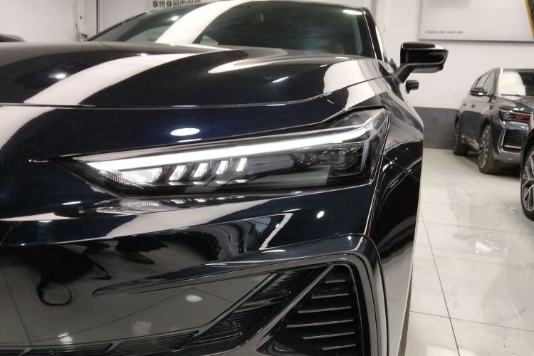 Used CHANGAN UNI-V 2025 Model Third-Generation 2.0T Dynamic Edition Left Front Headlight