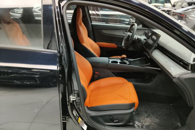 Used CHANGAN UNI-V 2025 Model Third-Generation 2.0T Dynamic Edition Right Front Seat