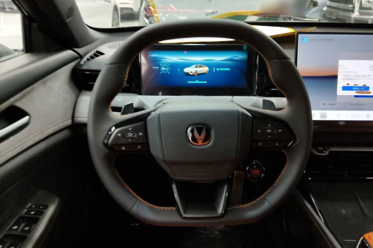 Used CHANGAN UNI-V 2025 Model Third-Generation 2.0T Dynamic Edition Steering Wheel