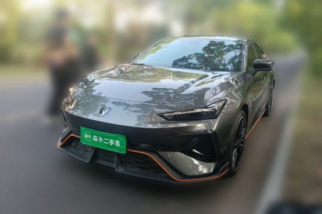 Used CHANGAN UNI-V 2025 Model Third-Generation 2.0T Dynamic Edition