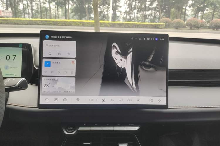 Used CHANGAN UNI-V 2025 Model Third-Generation 1.5T 500Bar Prestige Edition Audio And AC Panel