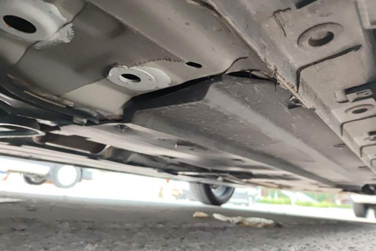 Used CHANGAN UNI-V 2025 Model Third-Generation 2.0T Dynamic Edition Chassis Front Left