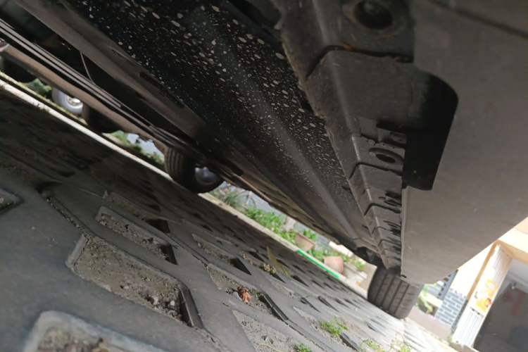 Used CHANGAN UNI-V 2025 1.5T 500Bar Prestige Version Chassis Front Left