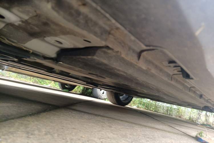Used CHANGAN UNI-V 2025 Model Third-Generation 2.0T Dynamic Edition Chassis Front Left