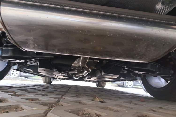 Used CHANGAN UNI-V 2025 1.5T 500Bar Prestige Version Chassis Rear