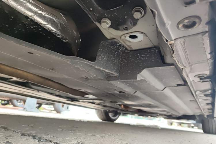 Used CHANGAN UNI-V 2025 Model Third-Generation 2.0T Dynamic Edition Chassis Rear Right