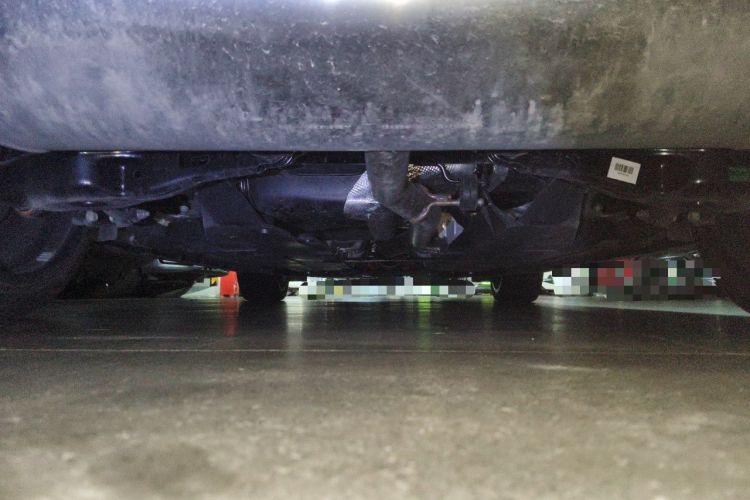 Used CHANGAN UNI-V 2025 Model Third-Generation 2.0T Dynamic Edition Chassis Rear