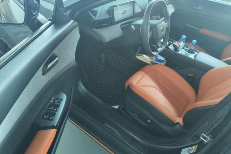 Used CHANGAN UNI-V 2025 Model Third-Generation 2.0T Dynamic Edition Driver Seat