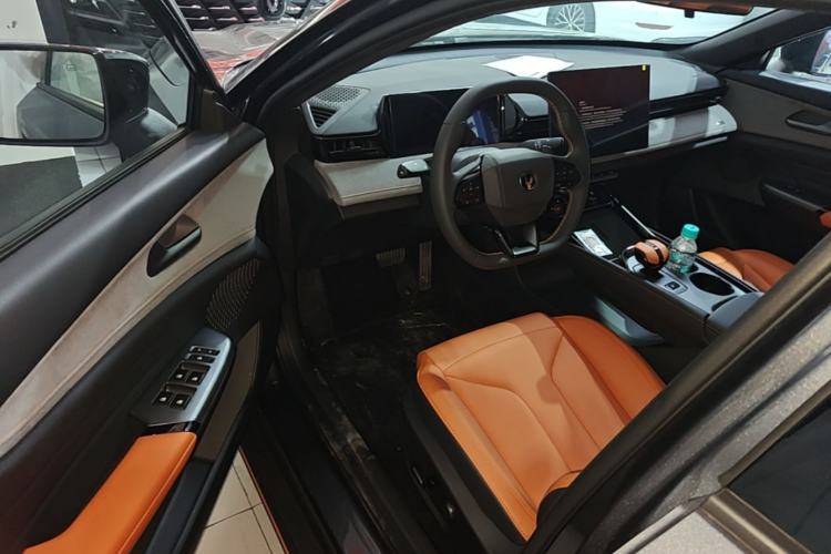 Used CHANGAN UNI-V 2025 Model Third-Generation 1.5T 500Bar Prestige Sports Edition Driver Seat