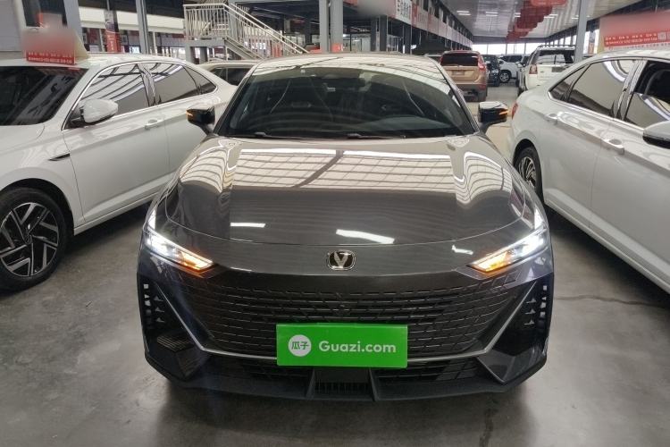 Used CHANGAN UNI-V 2025 1.5T 500Bar High-Energy Version Exterior 1