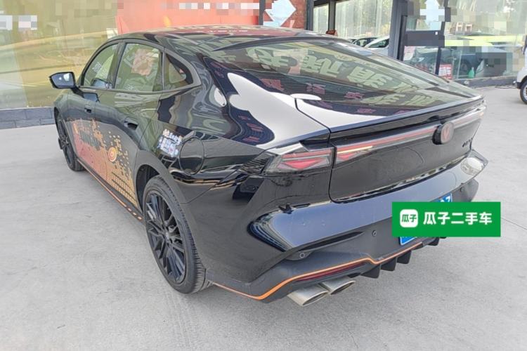 Used CHANGAN UNI-V 2025 Model Third-Generation 2.0T Dynamic Edition Exterior 2