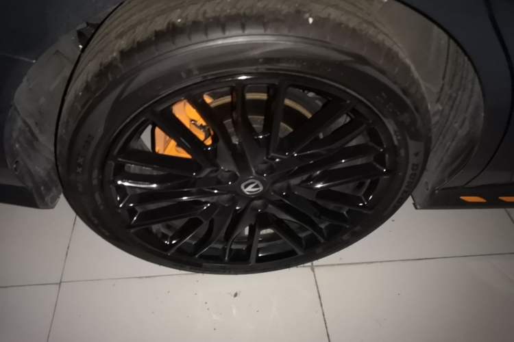 Used CHANGAN UNI-V 2025 Model Third-Generation 2.0T Dynamic Edition Exterior 5