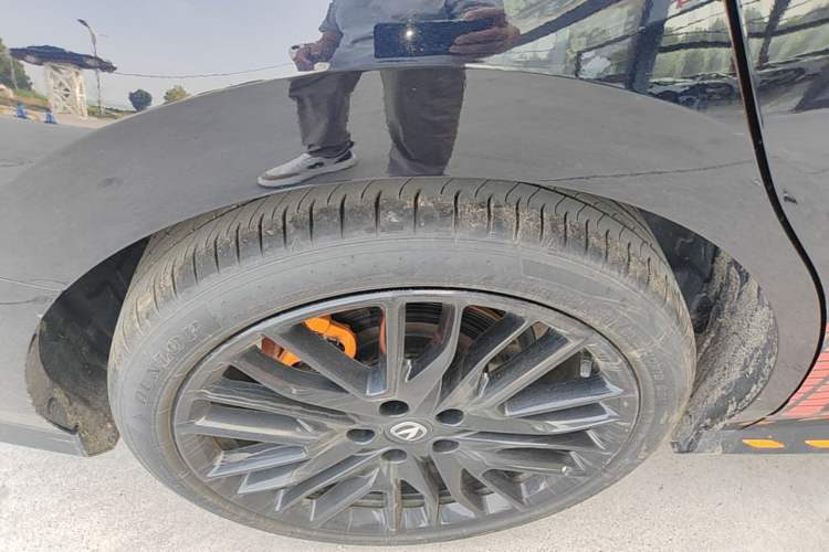 Used CHANGAN UNI-V 2025 Model Third-Generation 2.0T Dynamic Edition Exterior 5
