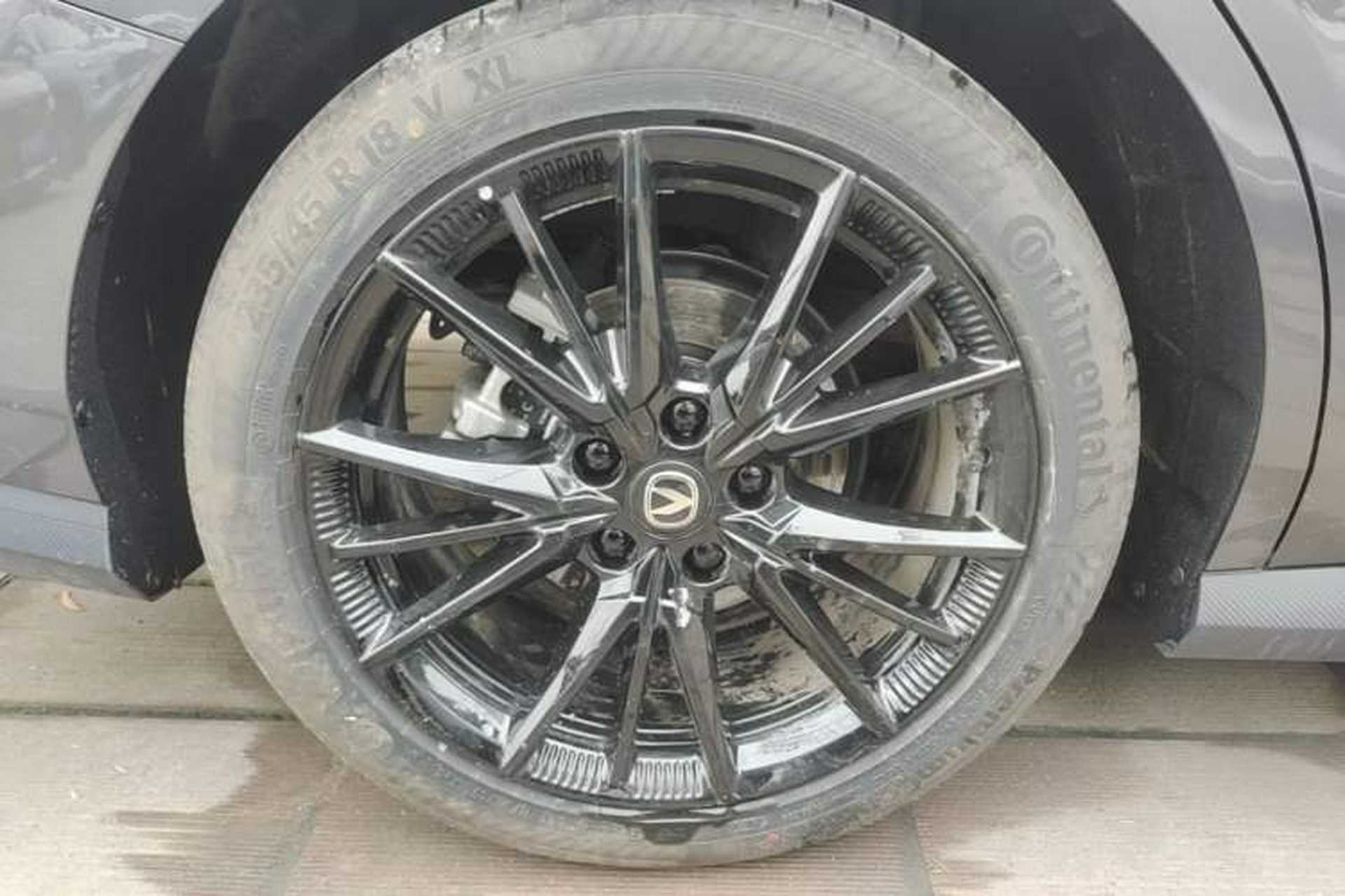 Used CHANGAN UNI-V 2025 Model Third-Generation 1.5T 500Bar Prestige Edition Exterior 5