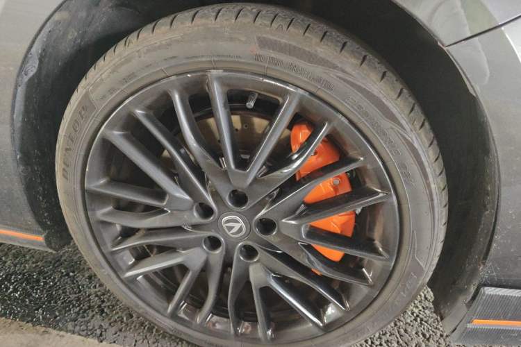 Used CHANGAN UNI-V 2025 Model Third-Generation 2.0T Dynamic Edition Exterior 7