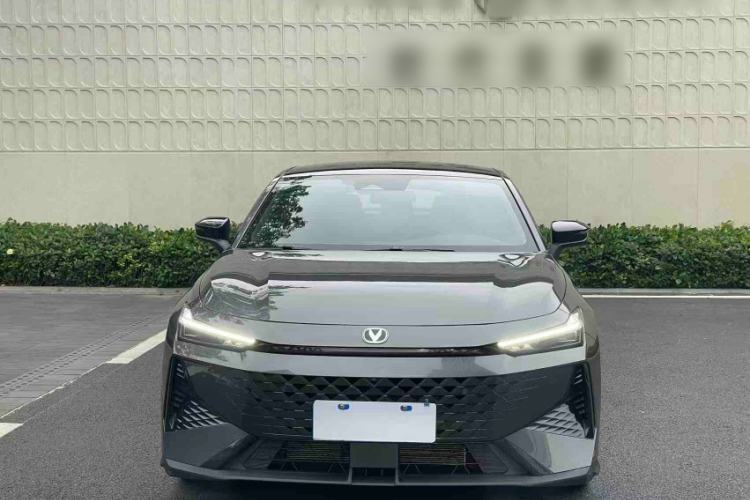 Used CHANGAN UNI-V 2025 1.5T 500Bar Prestige Version Exterior 9