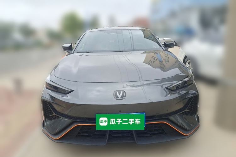 Used CHANGAN UNI-V 2025 Model Third-Generation 2.0T Dynamic Edition Front