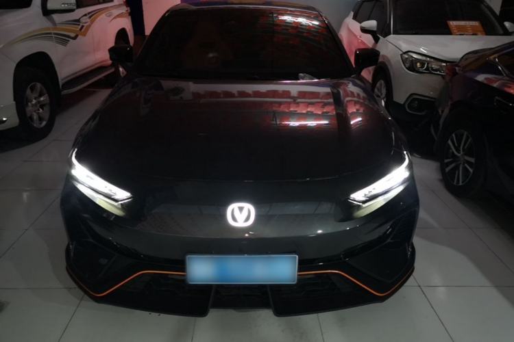 Used CHANGAN UNI-V 2025 Model Third-Generation 2.0T Dynamic Edition Front