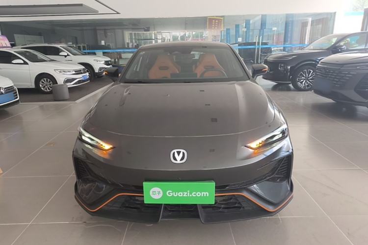 Used CHANGAN UNI-V 2025 Model Third-Generation 2.0T Dynamic Edition Front