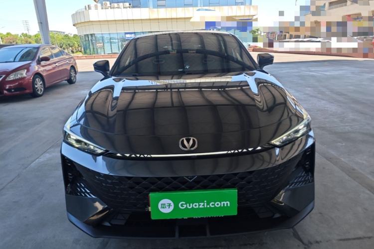 Used CHANGAN UNI-V 2025 1.5T 500Bar Prestige Version Front