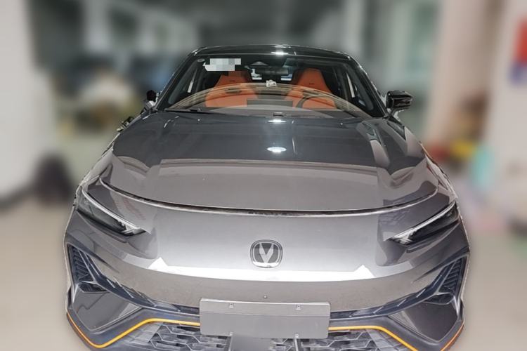 Used CHANGAN UNI-V 2025 Model Third-Generation 1.5T 500Bar Prestige Sports Edition Front