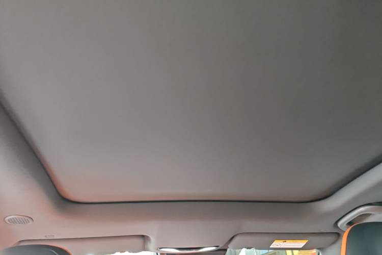 Used CHANGAN UNI-V 2025 Model Third-Generation 2.0T Dynamic Edition Headliner