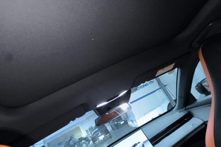 Used CHANGAN UNI-V 2025 Model Third-Generation 2.0T Dynamic Edition Headliner