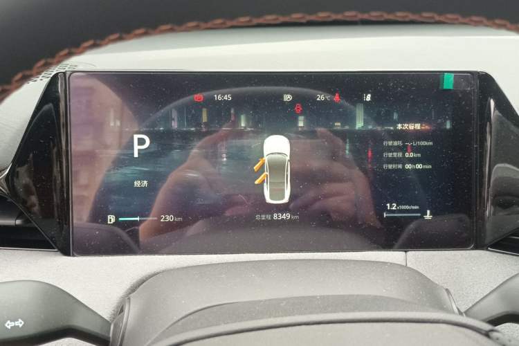 Used CHANGAN UNI-V 2025 Model Third-Generation 2.0T Dynamic Edition Instrument Cluster