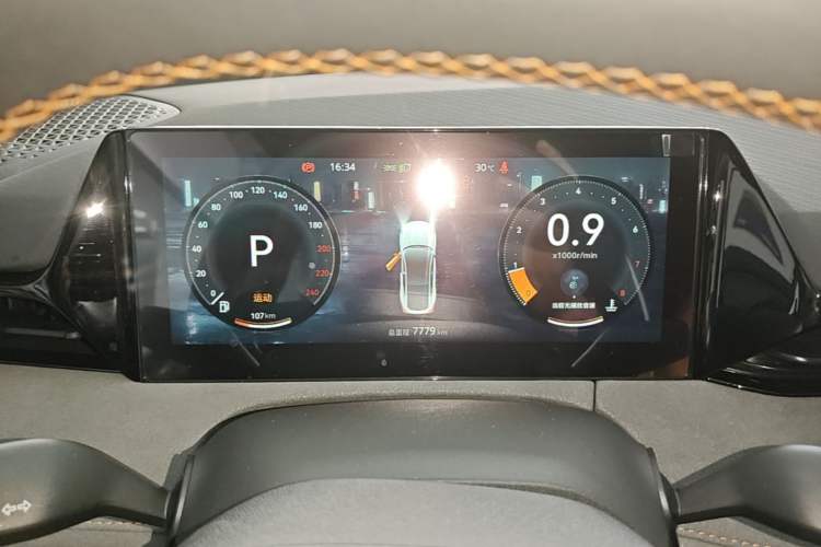 Used CHANGAN UNI-V 2025 Model Third-Generation 1.5T 500Bar Prestige Sports Edition Instrument Cluster