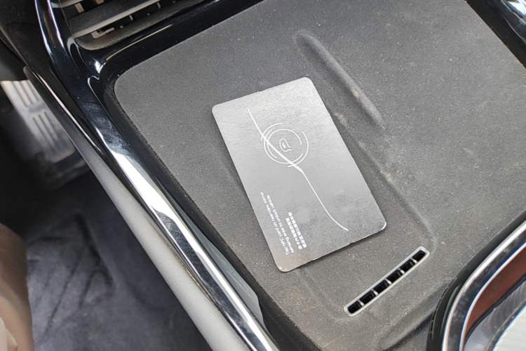 Used CHANGAN UNI-V 2025 Model Third-Generation 2.0T Dynamic Edition Interior 1