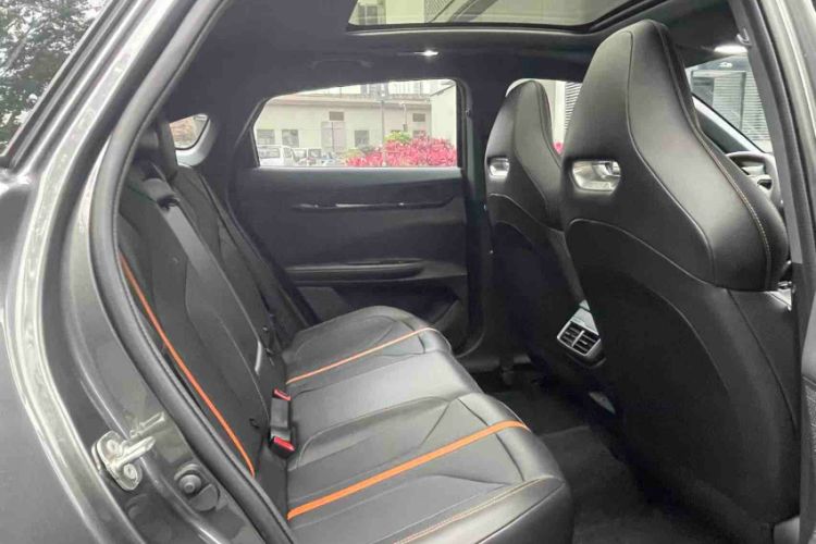 Used CHANGAN UNI-V 2025 1.5T 500Bar Prestige Version Interior 7