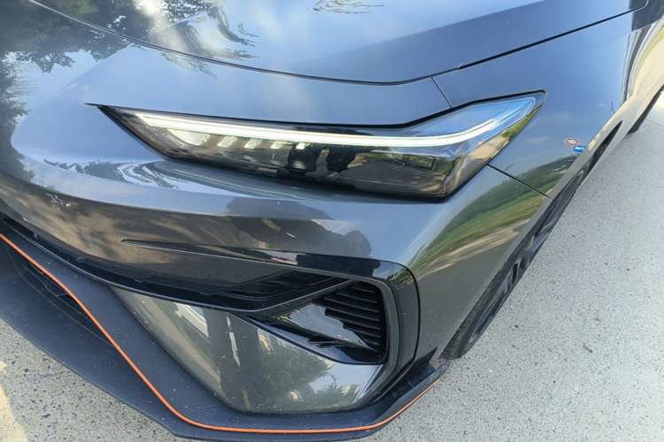 Used CHANGAN UNI-V 2025 Model Third-Generation 2.0T Dynamic Edition Left Front Headlight
