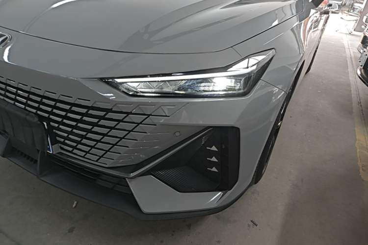 Used CHANGAN UNI-V 2025 1.5T 500Bar High-Energy Version Left Front Headlight