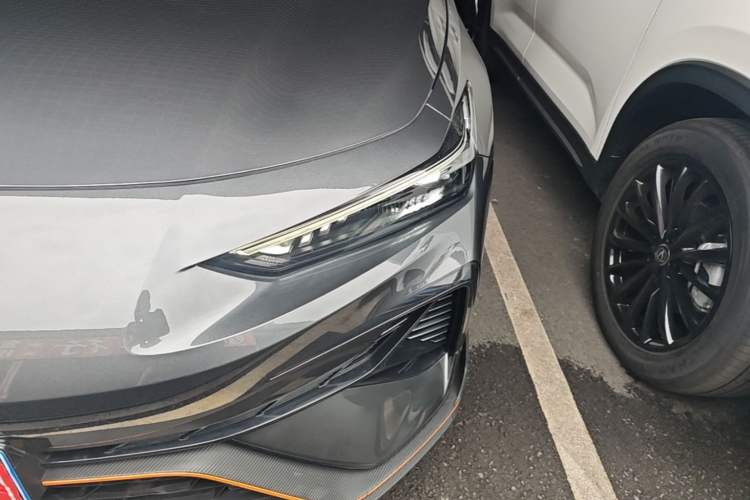 Used CHANGAN UNI-V 2025 Model Third-Generation 2.0T Dynamic Edition Left Front Headlight