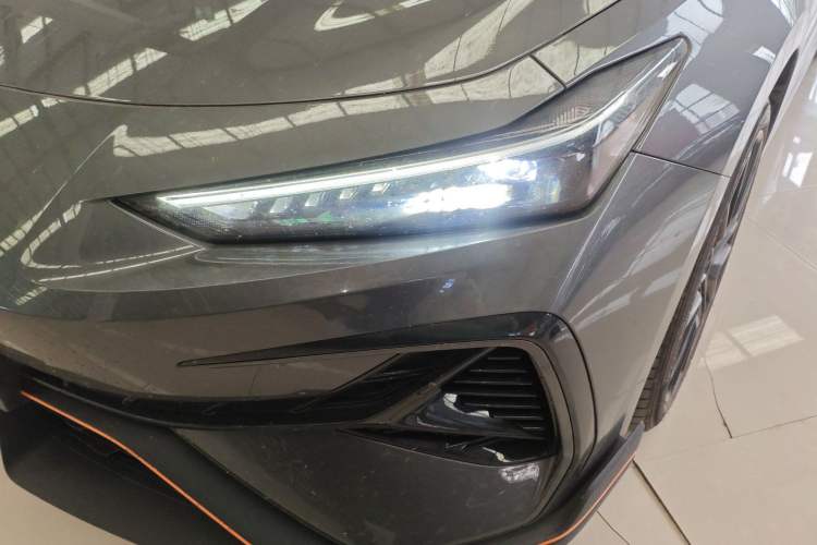 Used CHANGAN UNI-V 2025 Model Third-Generation 2.0T Dynamic Edition Left Front Headlight