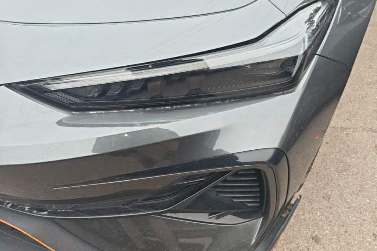 Used CHANGAN UNI-V 2025 Model Third-Generation 2.0T Dynamic Edition Left Front Headlight