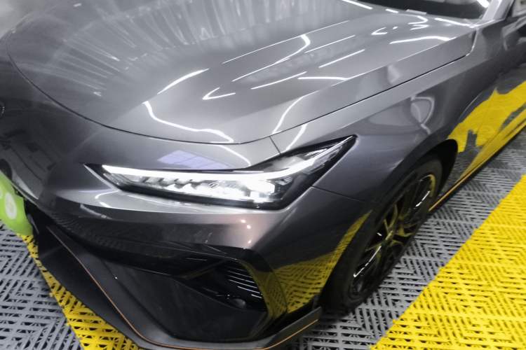 Used CHANGAN UNI-V 2025 Model Third-Generation 2.0T Dynamic Edition Left Front Headlight