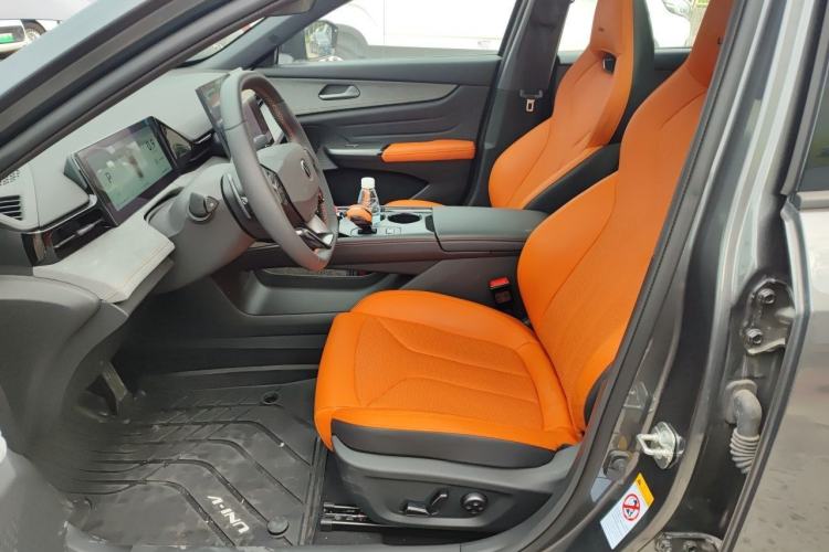 Used CHANGAN UNI-V 2025 Model Third-Generation 2.0T Dynamic Edition Left Front Seat
