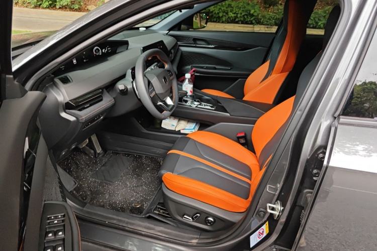 Used CHANGAN UNI-V 2025 1.5T 500Bar Prestige Sporty Version Left Front Seat