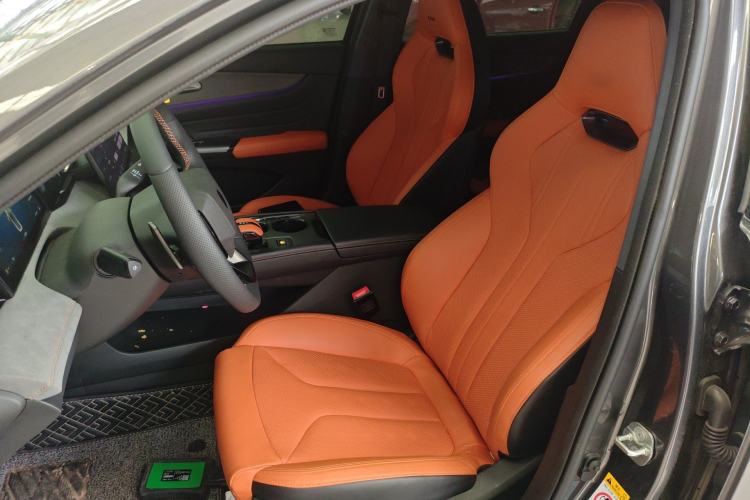 Used CHANGAN UNI-V 2025 Model Third-Generation 2.0T Dynamic Edition Left Front Seat