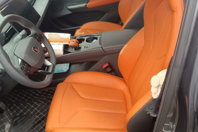 Used CHANGAN UNI-V 2025 Model Third-Generation 2.0T Dynamic Edition Left Front Seat
