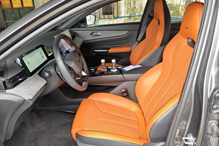 Used CHANGAN UNI-V 2025 Model Third-Generation 2.0T Dynamic Edition Left Front Seat