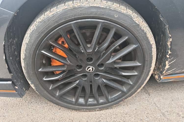 Used CHANGAN UNI-V 2025 Model Third-Generation 2.0T Dynamic Edition Left Front Wheel Hub
