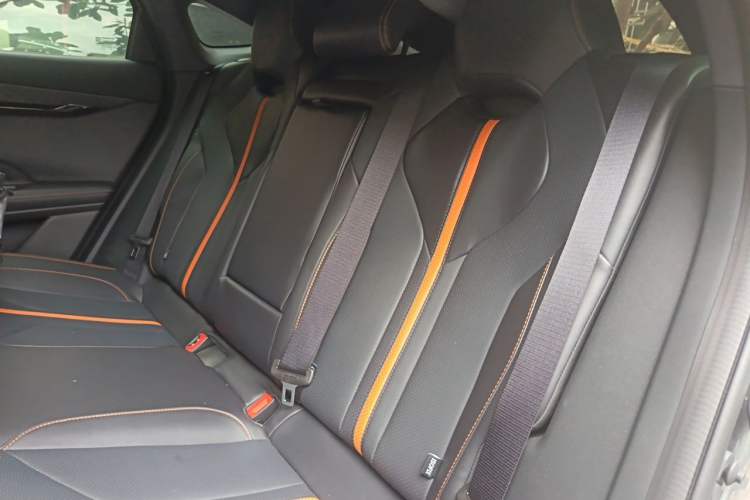 Used CHANGAN UNI-V 2025 1.5T 500Bar Prestige Version Left Rear Seat